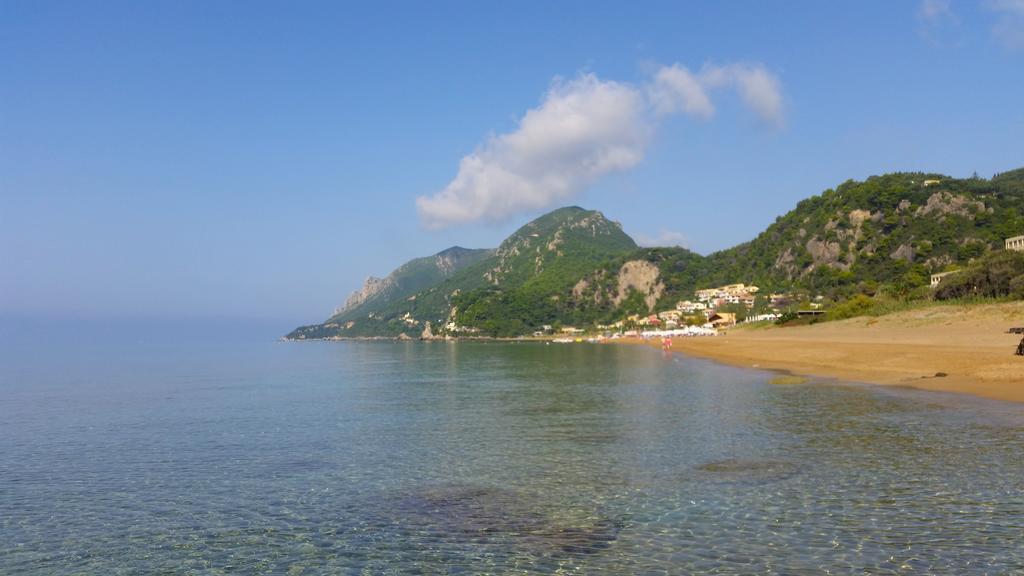 Menigos Resort House Agios Gordios  Exterior foto
