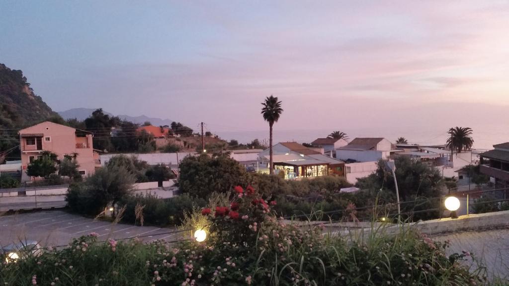 Menigos Resort House Agios Gordios  Exterior foto