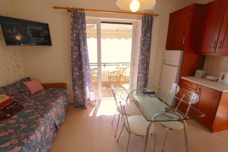 Menigos Resort House Agios Gordios  Exterior foto