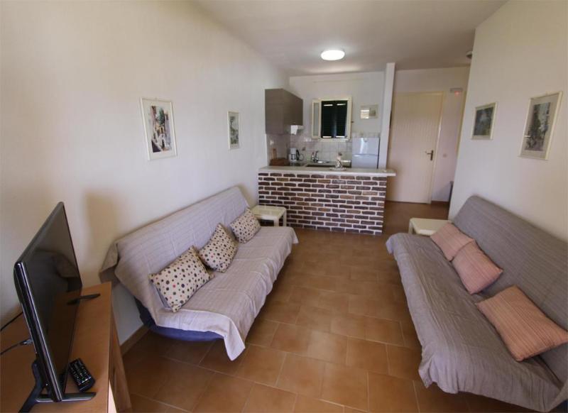 Menigos Resort House Agios Gordios  Exterior foto